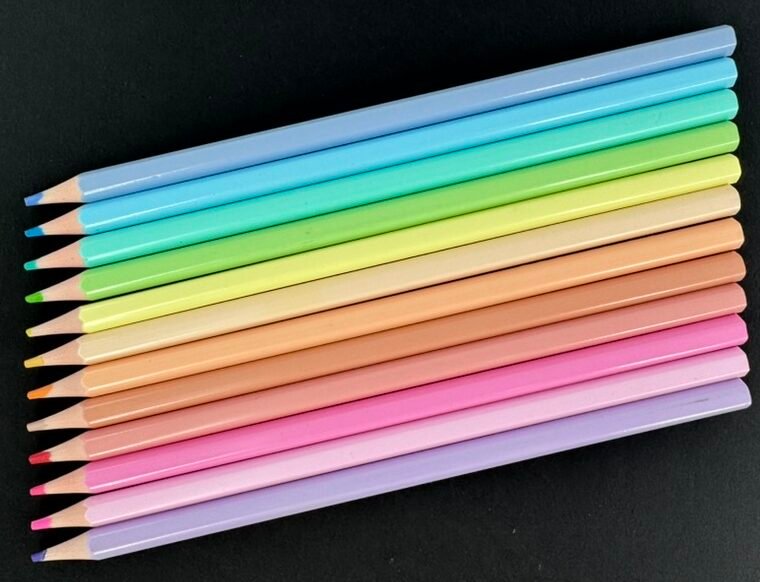12pcs Colorful Drawing Pencil Set